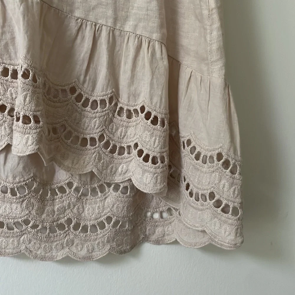 100% linen tank blouse top with ruffle eyelet detail. Size S. - Picture 3 of 7